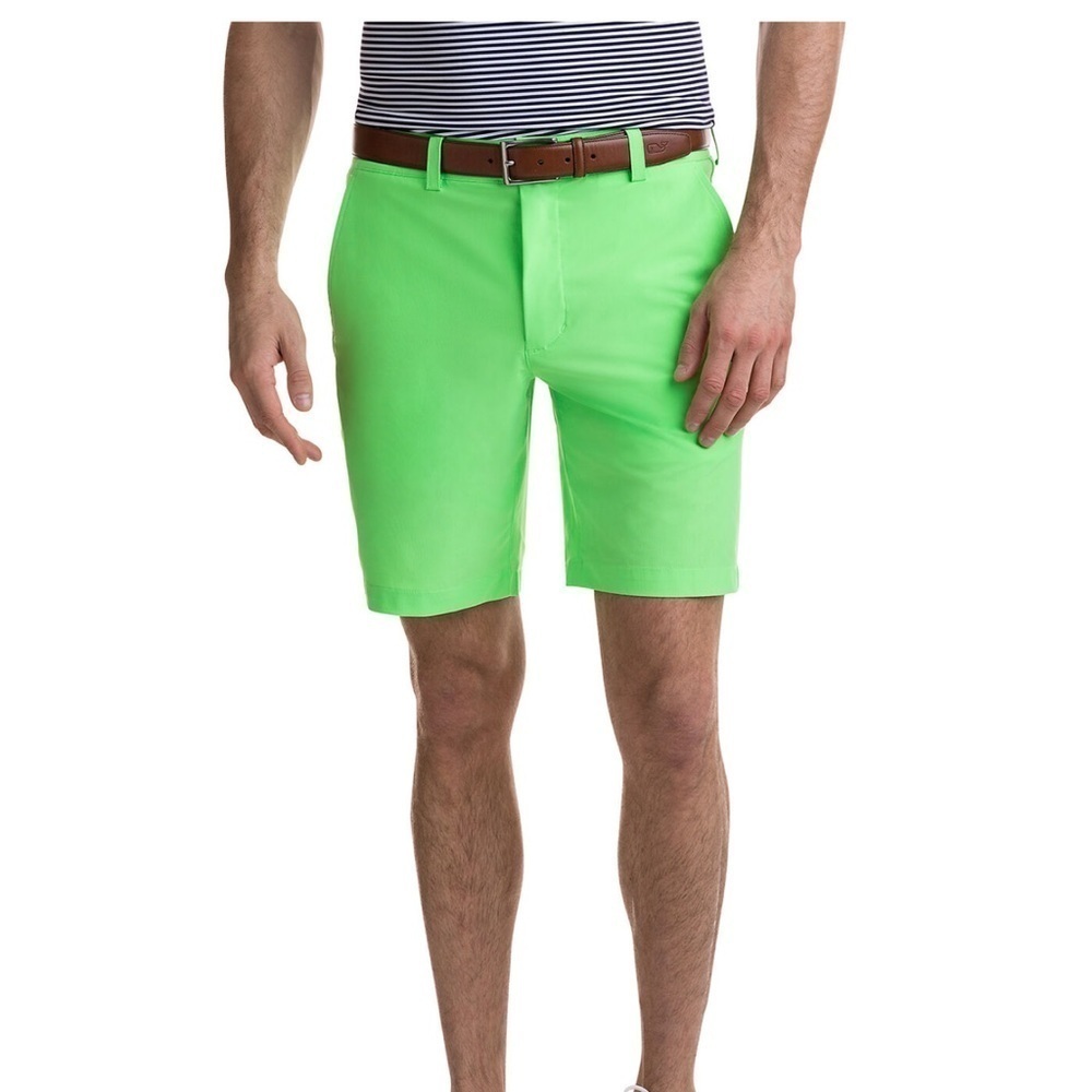 Vineyard Vines 9in Fairway Shorts in sky blue - Picture 2 of 7